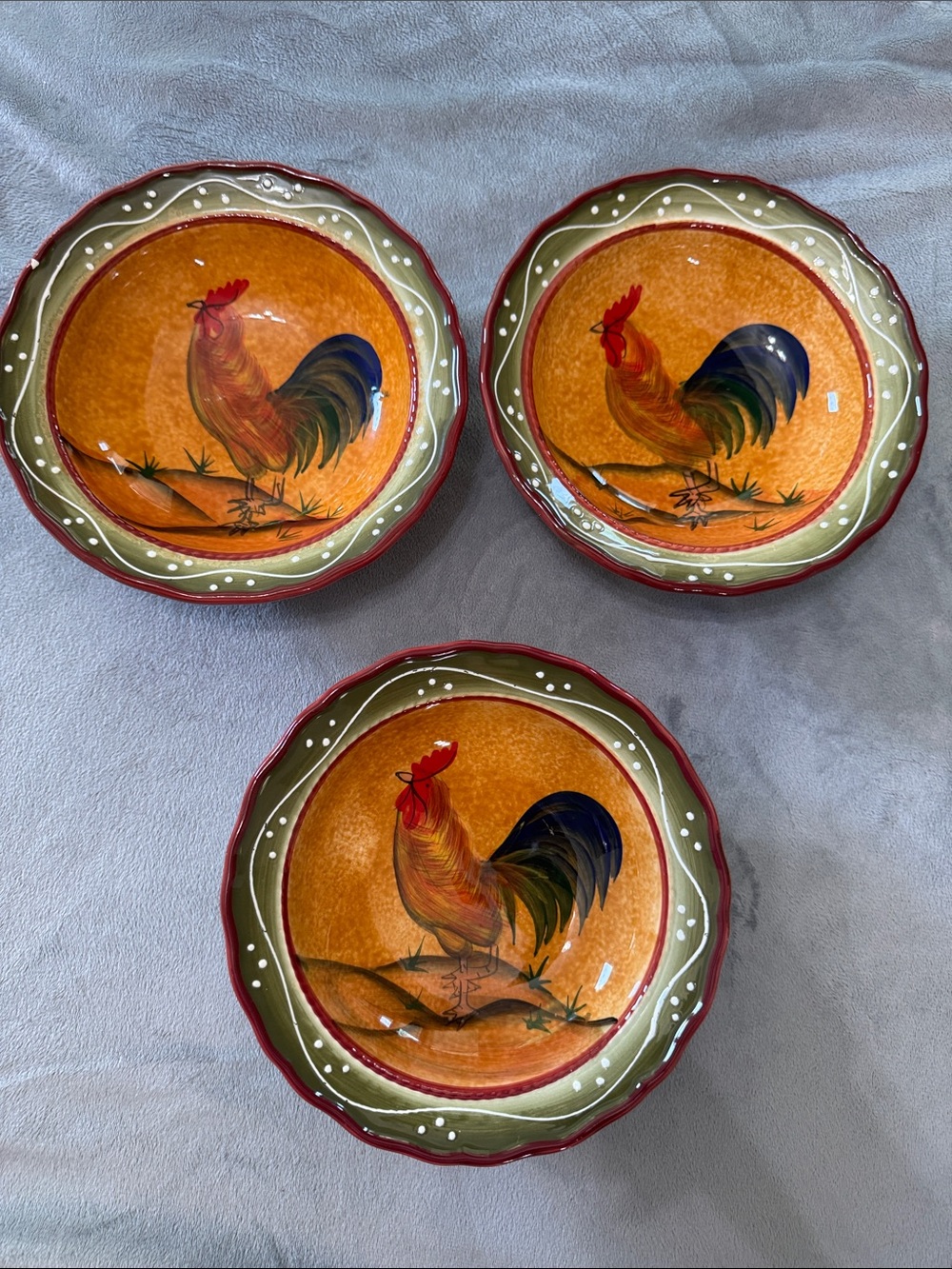 Casa Vero Hand Painted Rooster Bowls Set‎ of 3 Italian Design Scalloped Edge